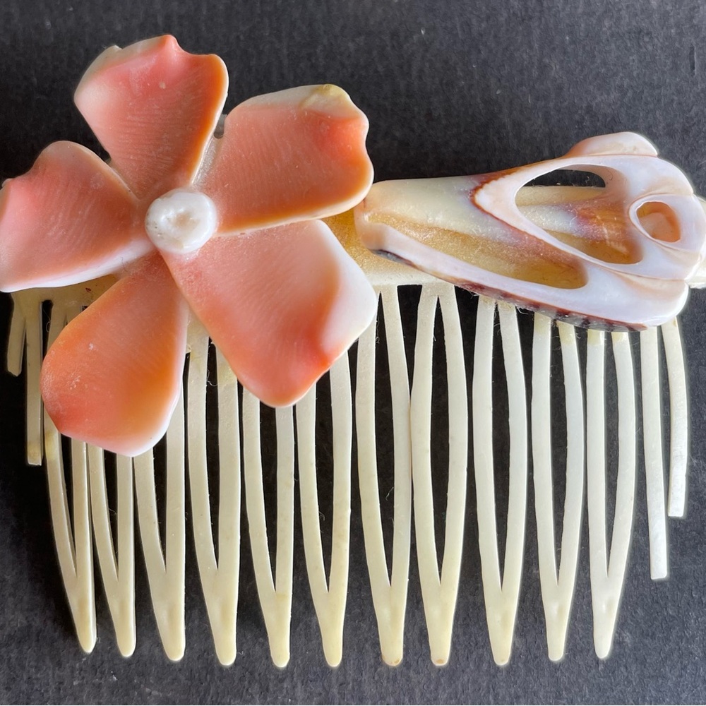 Vintage Shell Flower Hair Comb